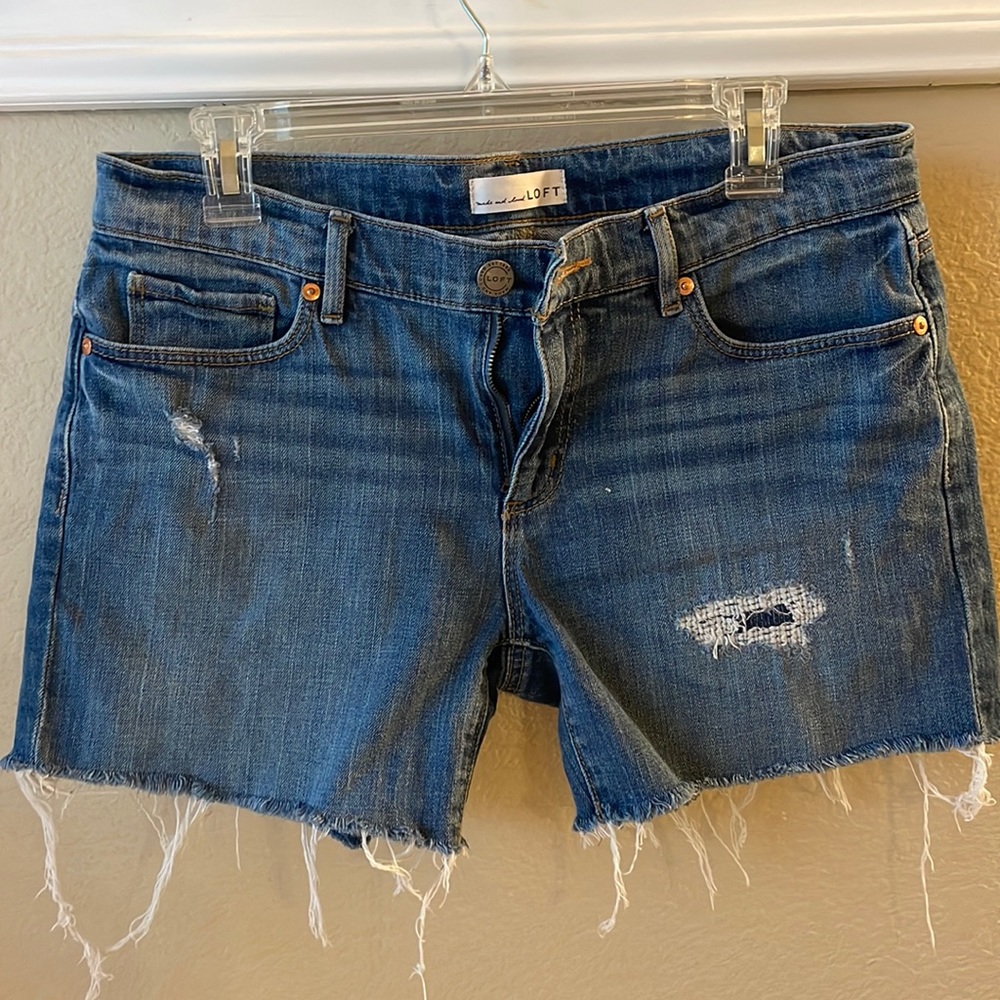 Women’s LOFT denim shorts